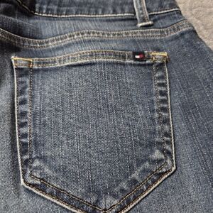 Tommy Hilfiger,Womens,Size 6RClassic Blue Denim Jeans
